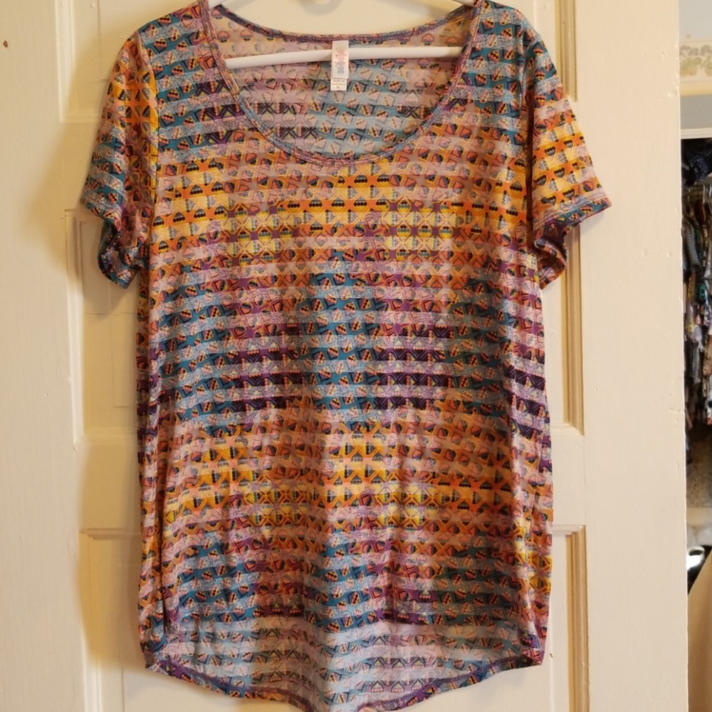 Beautiful, bright Classic T with ghost stripes